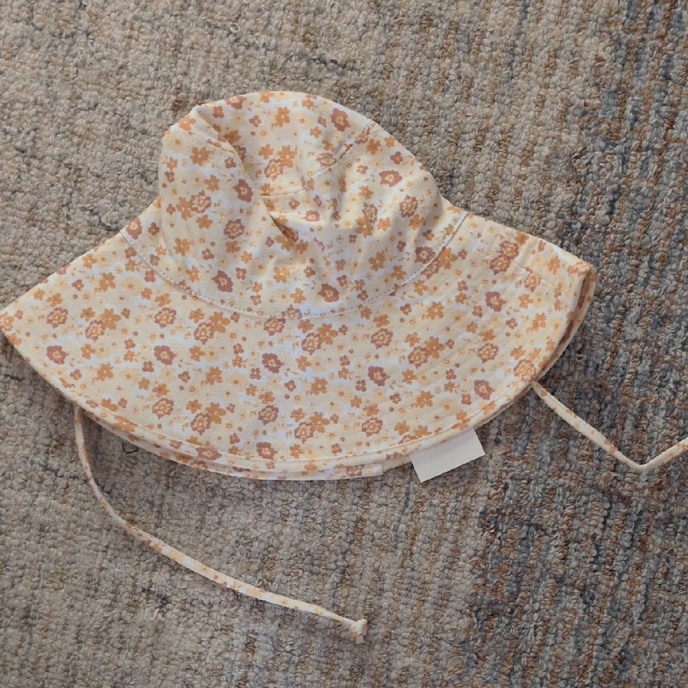 Lack Of Color Floral Wide Brim Bucket Hat in Cream and Orange - Picture 2 of 7